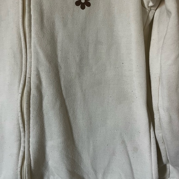 Disney White Hoodie with Winnie the Pooh Design - Picture 3 of 4